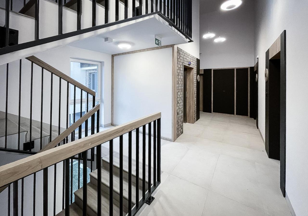 Apartament Clever 2 Kamienica Grochow Varsóvia Exterior foto